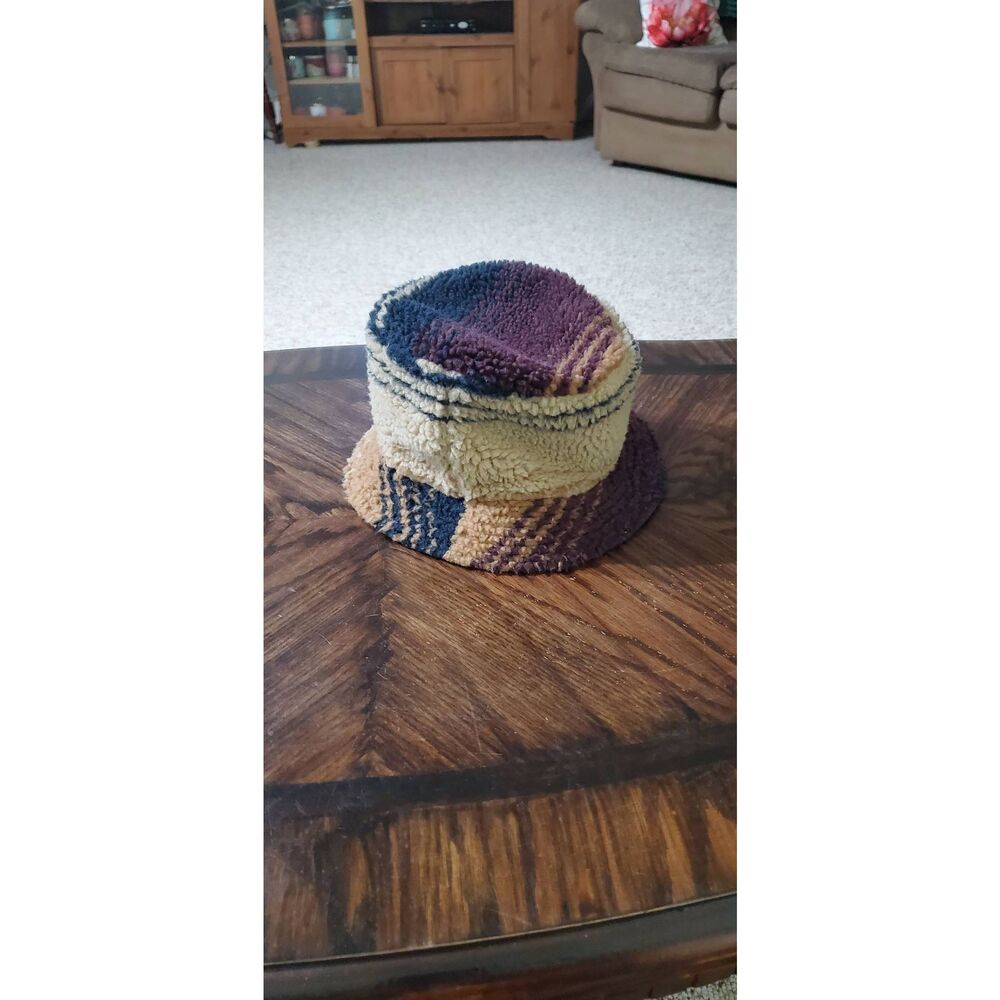 STANCE BUCKET HAT